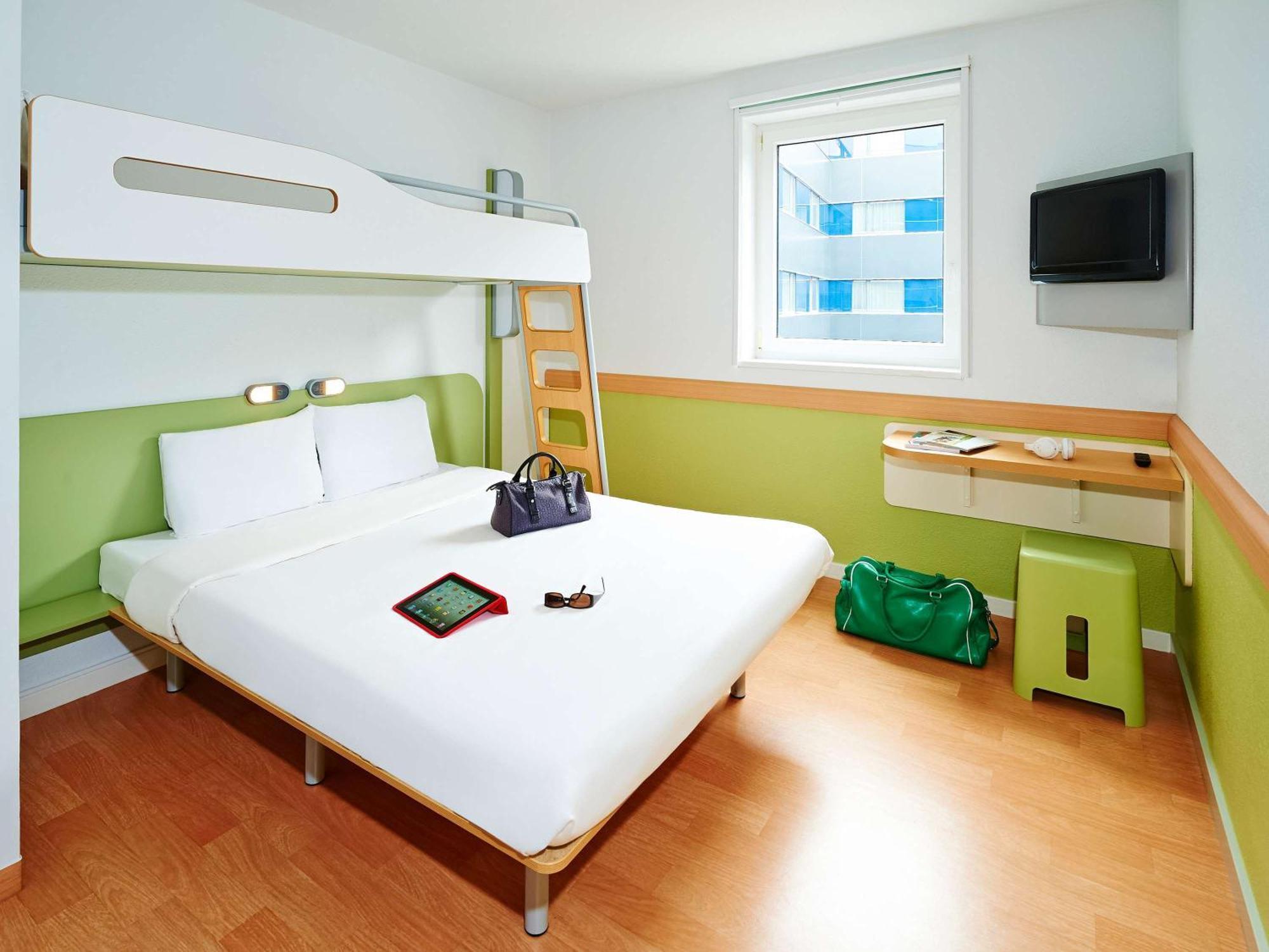 Ibis Budget Zurich Airport Opfikon-Glattbrugg Esterno foto